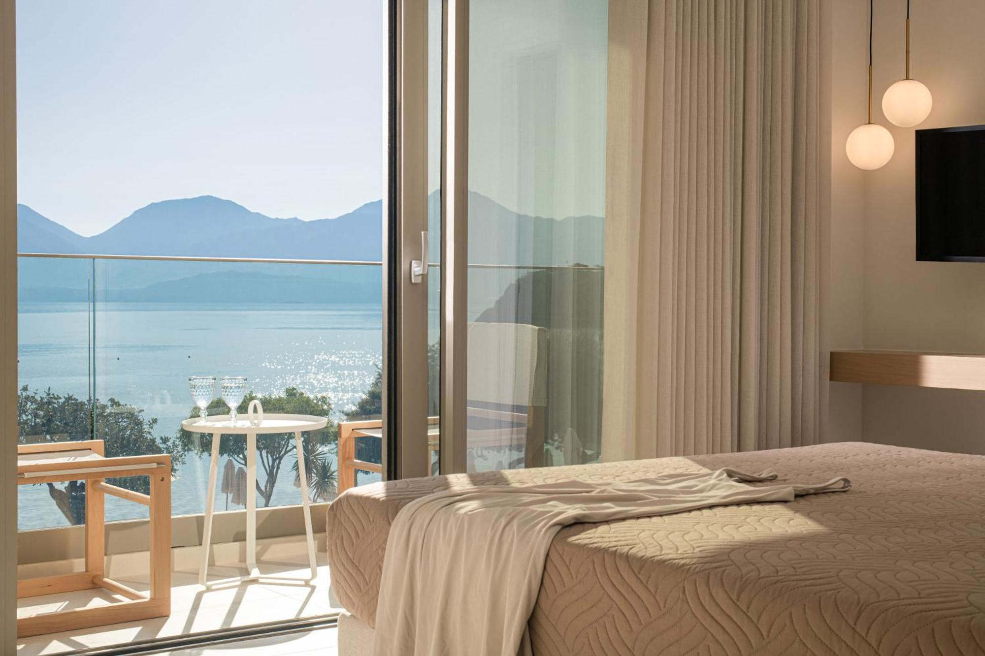 Beachfront Villa Edem Dedicated Beach Space - Heated Pool Άγιος Νικόλαος Εξωτερικό φωτογραφία